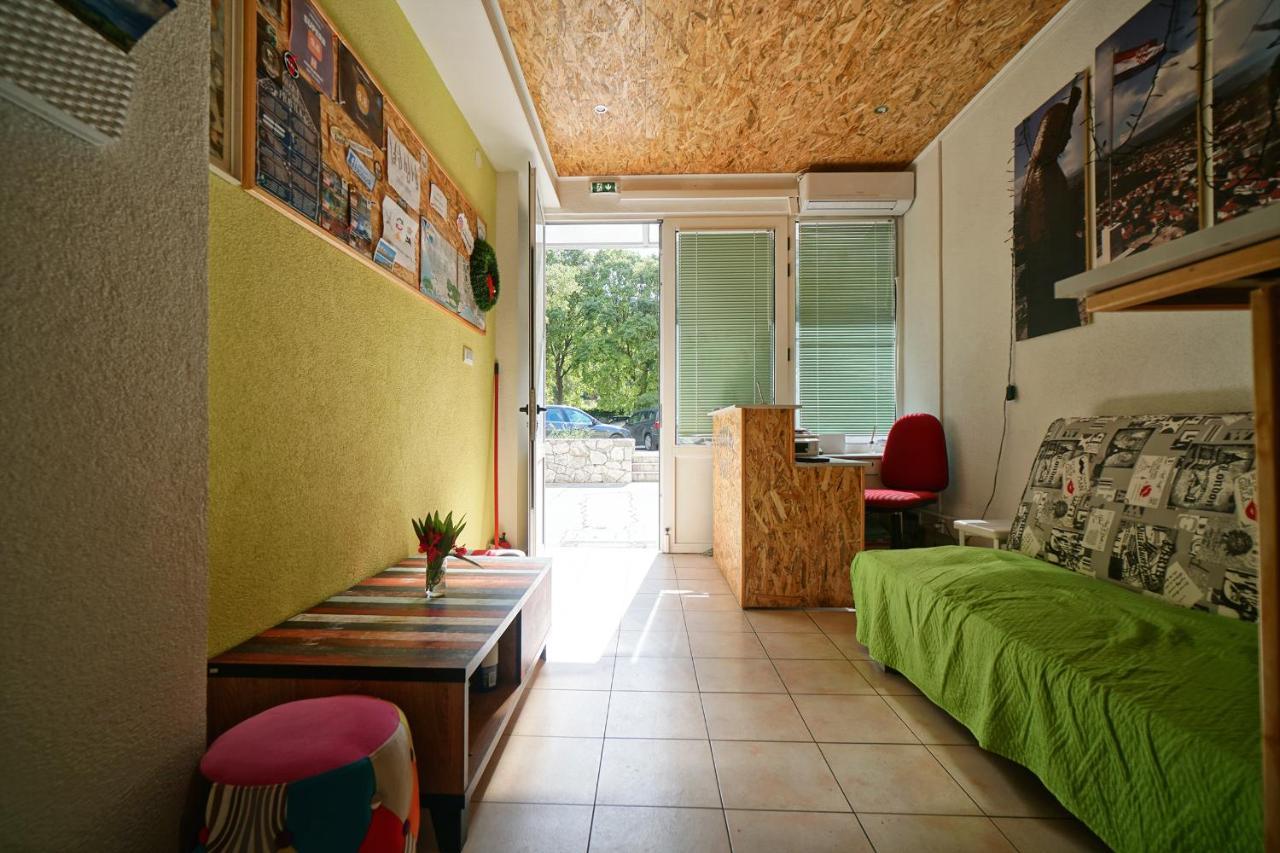 Oasis Hostel Spalato Esterno foto