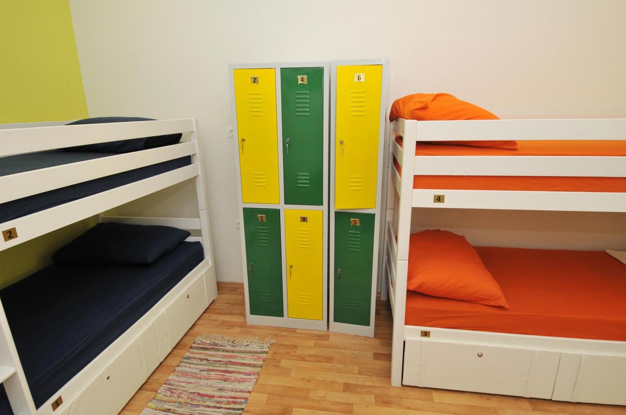 Oasis Hostel Spalato Esterno foto